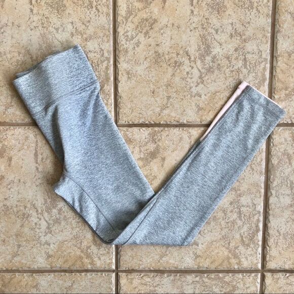We Over Me Bandier Inversion Leggings Grey Pink - Picture 4 of 6